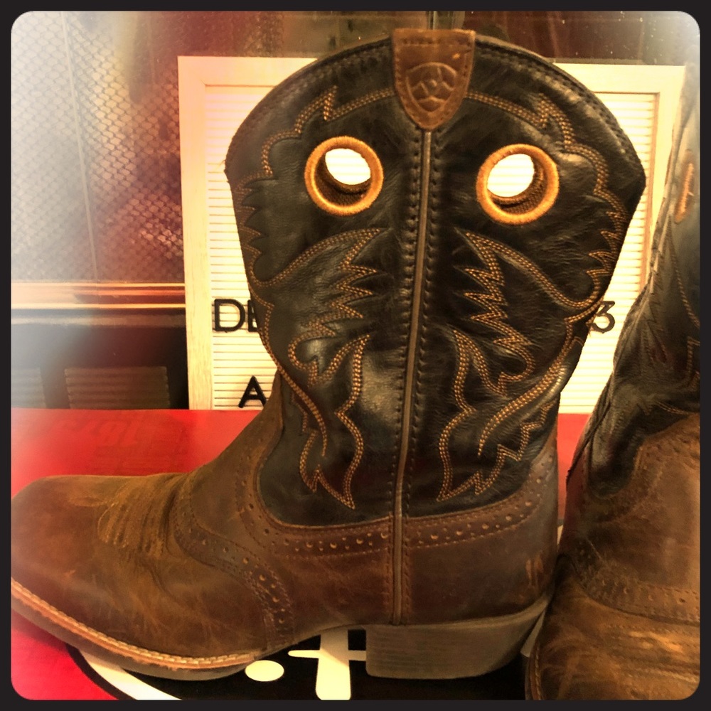 Boys Ariat boots
